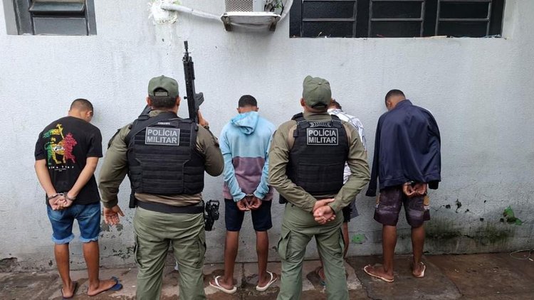 Grupo é detido após roubo a motorista por aplicativo em Teresina.