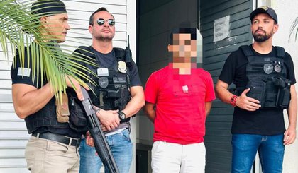 Homem é preso por duplo homicídio em acidente na BR-135. (Foto: Ascom SSP-PI) Homem é preso por duplo homicídio em acidente na BR-135. (Foto: Ascom SSP-PI)