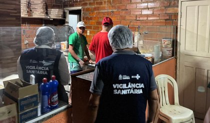 Vigilância Sanitária de Floriano inspeciona pizzarias e reforça orientações sobre segurança alimentar. (Foto: Divulgação/Prefeitura de Floriano)