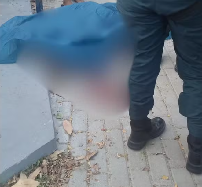 Homem é assassinado a facadas em praça de Teresina.