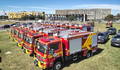 Piauí recebe veículos e equipamentos do Ministério da Justiça e Segurança Pública para reforçar combate a incêndios florestais. (Foto: Ascom SSP) Piauí recebe veículos e equipamentos do Ministério da Justiça e Segurança Pública para reforçar combate a incêndios florestais. (Foto: Ascom SSP)