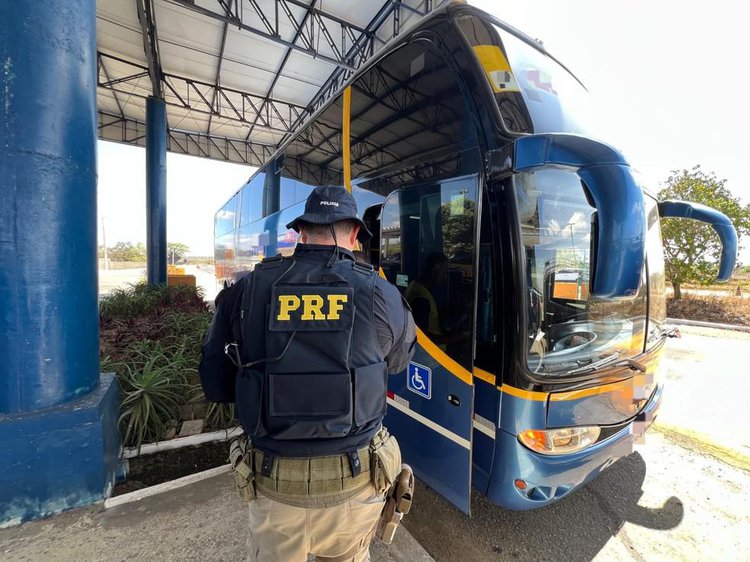 PRF cumpre mandado de prisão (imagem de arquivo)