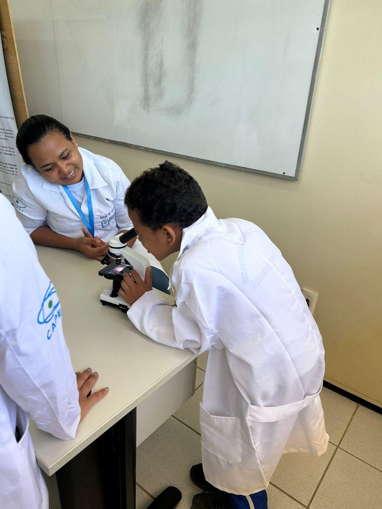 Projeto da UFPI aproxima ciência da realidade de alunos em Floriano.