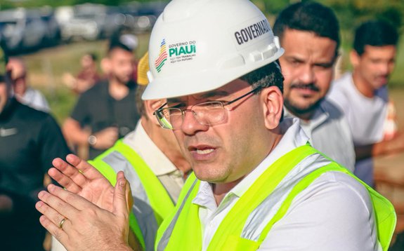 Governador cumpre agenda no Sul do Piauí com foco em educação e infraestrutura