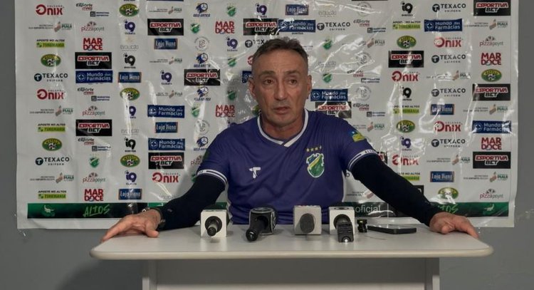 Roberto Fonseca do Altos considera mudanças na equipe para o próximo confronto contra o Piauí.