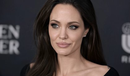 Angelina Jolie fala sobre câncer e como está preparando filhos para sua morte