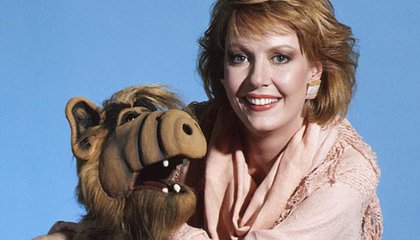Anne Schedeen, atriz de 'Alf: o ETeimoso', morre aos 77 anos. (Foto: Divulgação