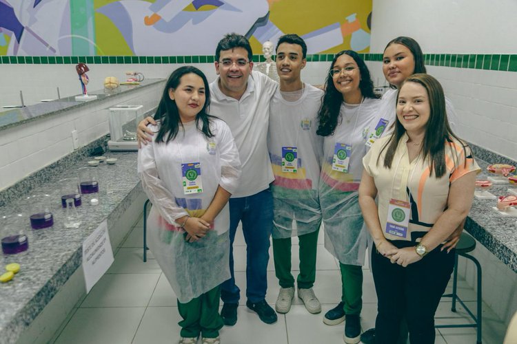 Educação de Floriano passa por transformação completa com obras nas escolas de tempo integral, Uespi e unidades do EJA.