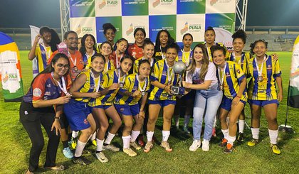 Governador sanciona lei que amplia a participação de mulheres no esporte