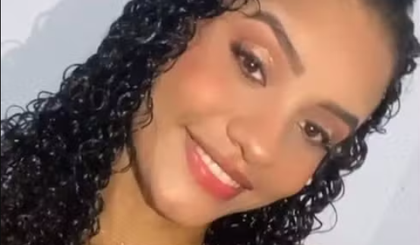 Jovem de 18 anos é encontrada morta ao lado de moto em Floriano Jovem de 18 anos é encontrada morta ao lado de moto em Floriano