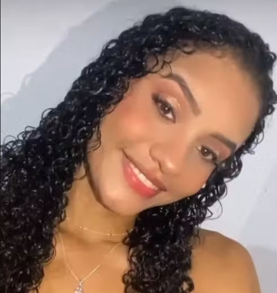 Jovem de 18 anos é encontrada morta ao lado de moto em Floriano.