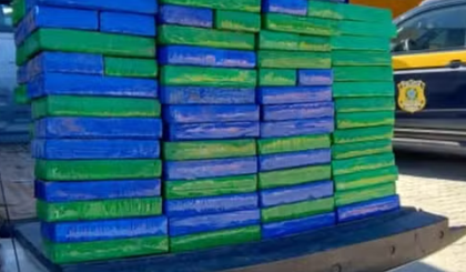PRF apreende 135 kg de cocaína escondida em carro no Piauí