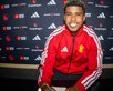 Cria do Vasco, Andrey Santos reforça Manchester United até 2031. (Foto: Divulgação / Manchester United