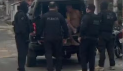 Três suspeitos de espancar homem em "tribunal do crime" são detidos no Piauí Três suspeitos de espancar homem em "tribunal do crime" são detidos no Piauí