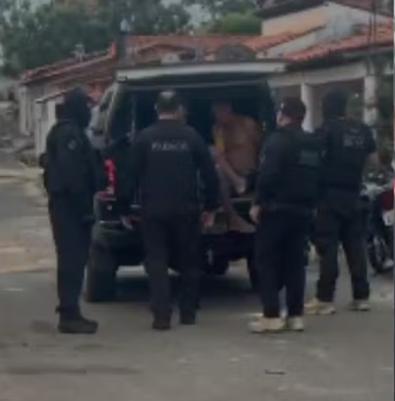 Três suspeitos de espancar homem em "tribunal do crime" são detidos no Piauí.
